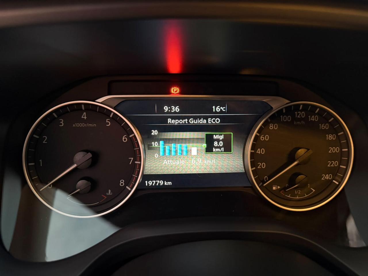 Nissan Qashqai MHEV 140 CV Business