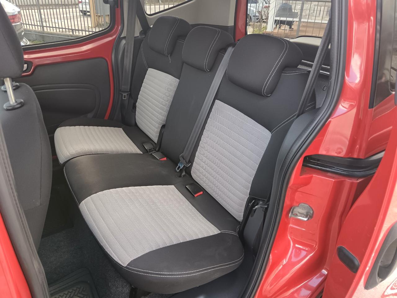 Fiat Qubo 1.3 MJT 75 CV Trekking