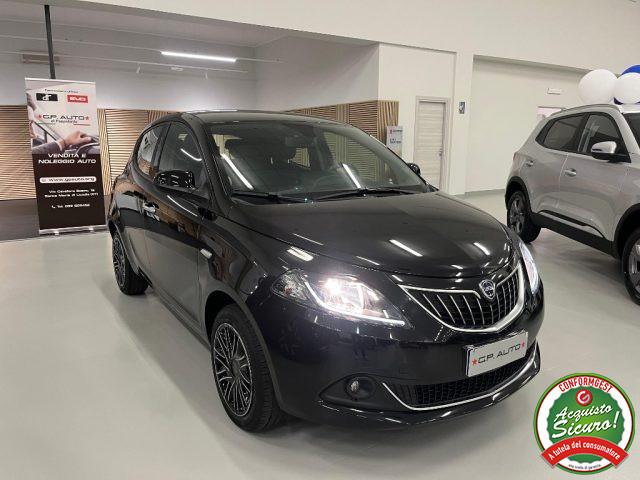 LANCIA Ypsilon 1.0 FireFly 5 porte S&S Hybrid Silver Plus