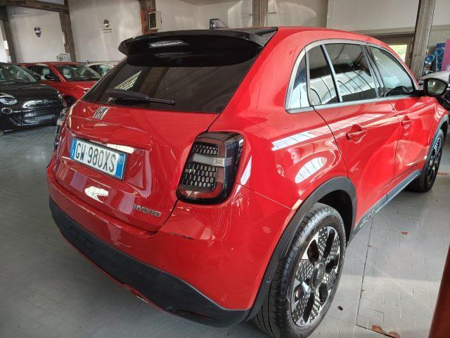 FIAT 600 Hybrid 110 CV DCT MHEV La Prima