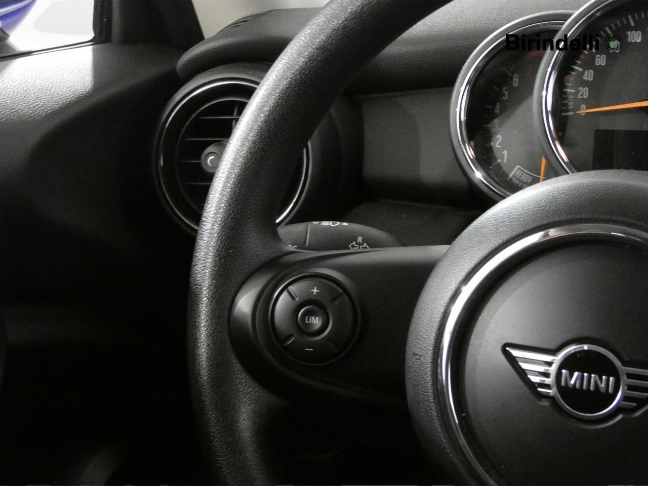 MINI Mini 4ª serie (F56) - Mini 1.5 One 75 CV