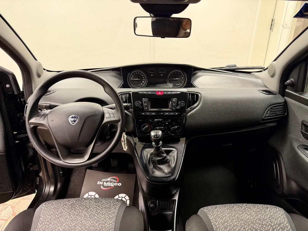 Lancia Ypsilon 1.0 FireFly 5 porte S&S Hybrid Alberta Ferretti
