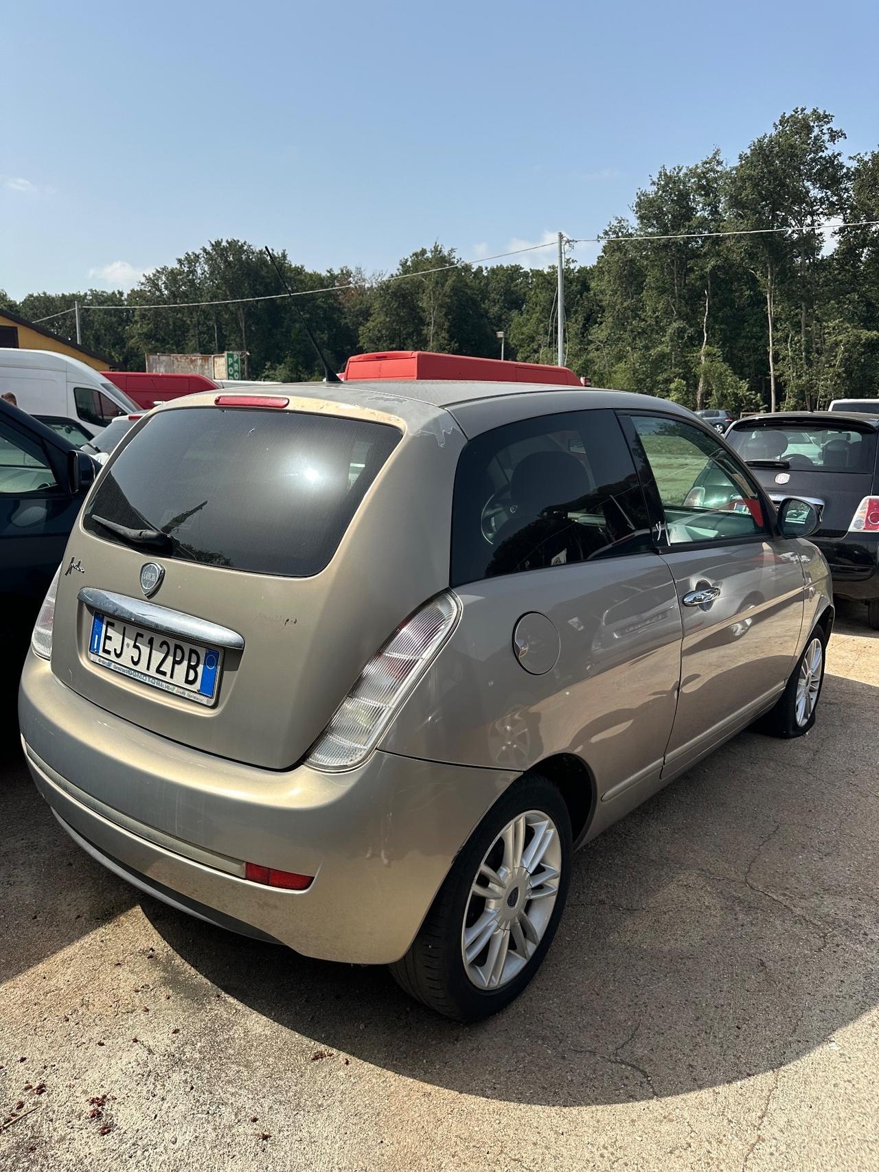 Lancia Ypsilon 1.3 MJT 75 CV Diva NEOPATENTATI PRONTA CONSEGNA