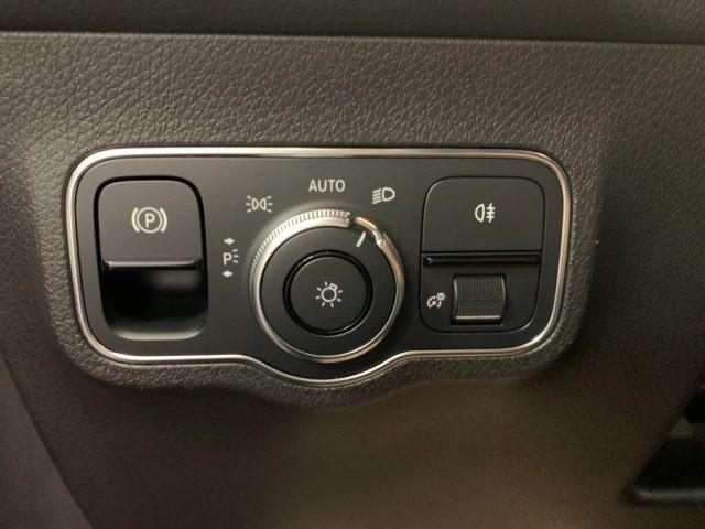 MERCEDES-BENZ GLB 180 d Automatico Sport Plus
