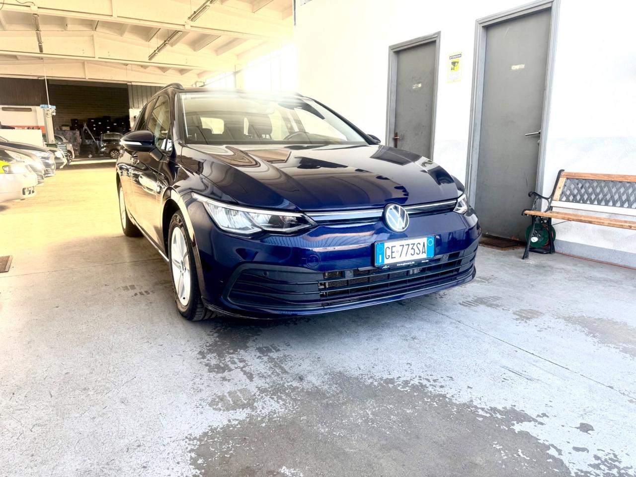 Volkswagen Golf Variant 1.0 eTSI EVO DSG Life