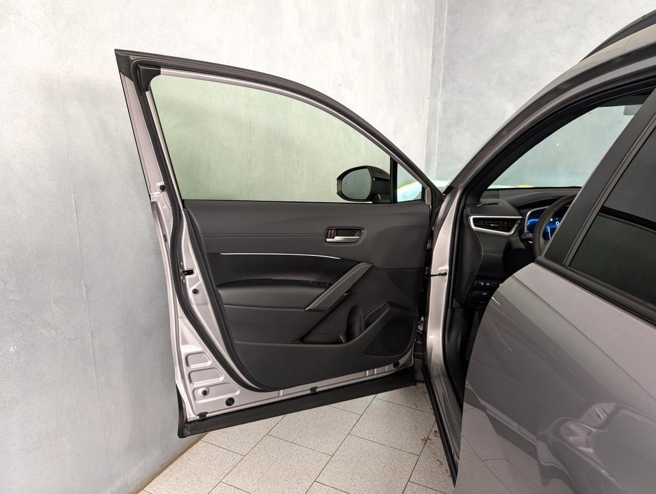 Toyota 1.8 Hybrid 140cv e-cvt Icon Style