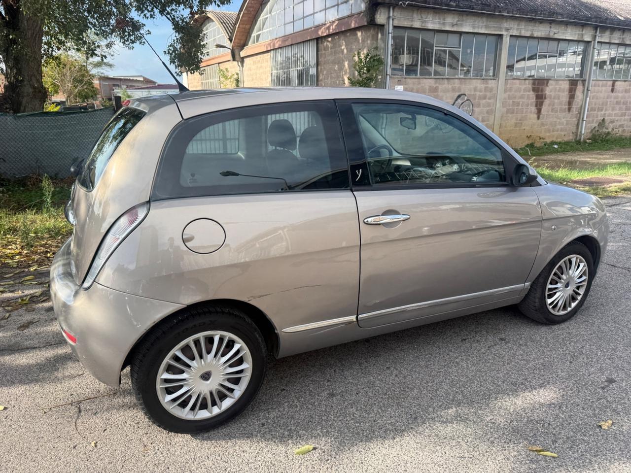 Lancia Ypsilon 1.2 Argento