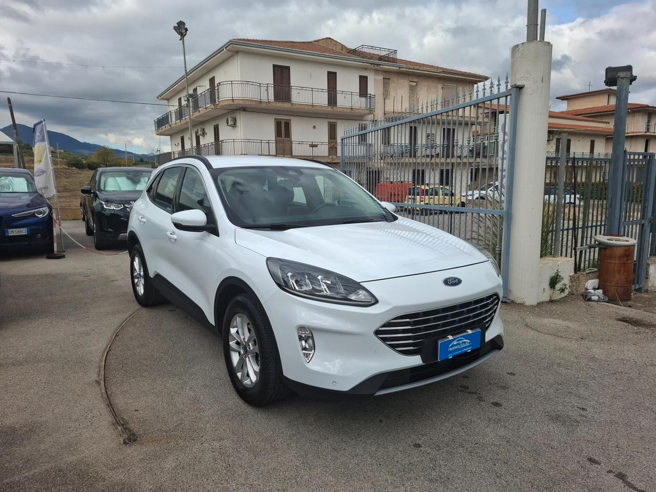 Ford Kuga 1.5 dci 120 CV titanium anno 2022