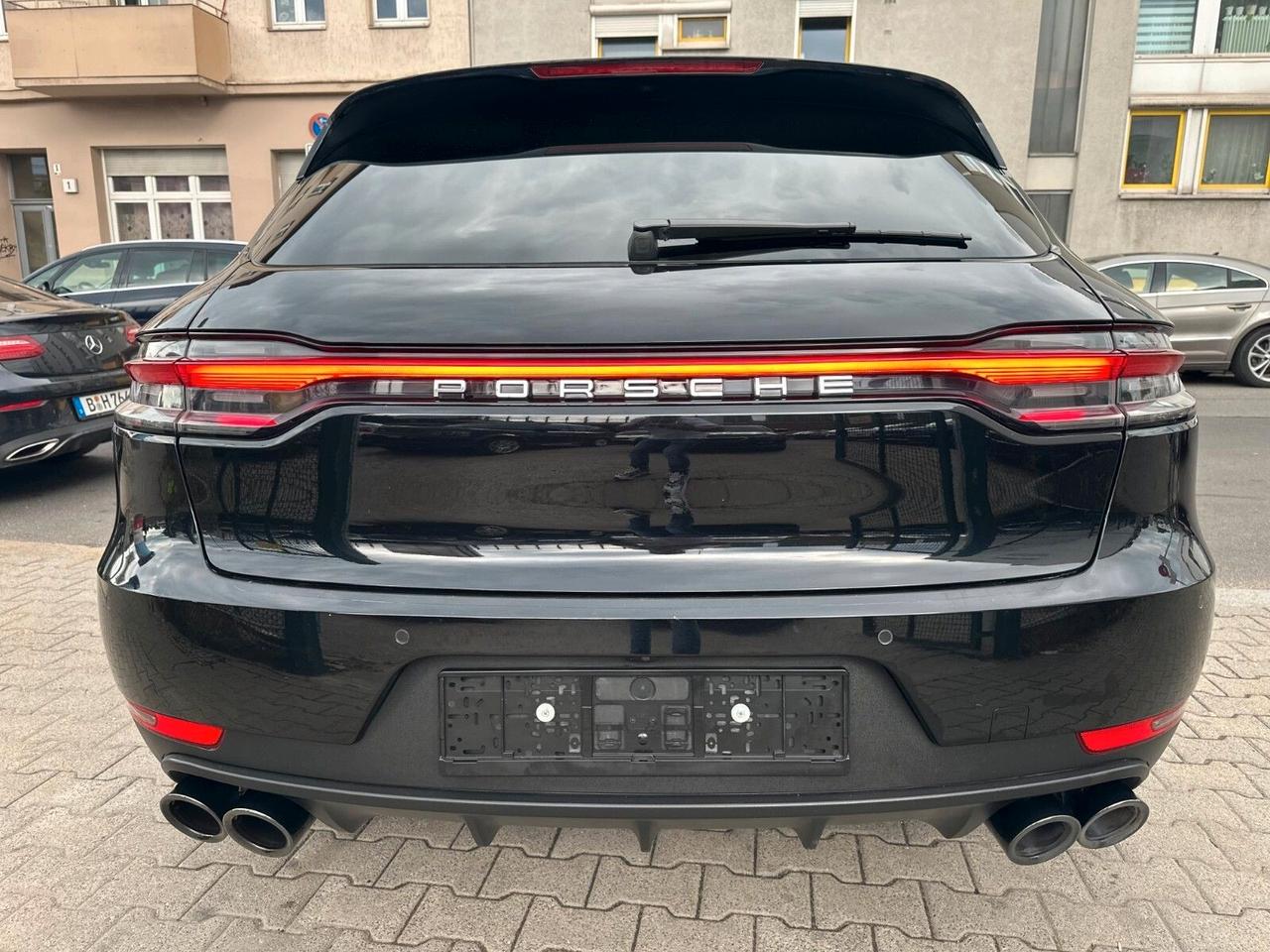 Porsche Macan 2.0 CERCHI TURBO 21/LED/PELLE/PANO
