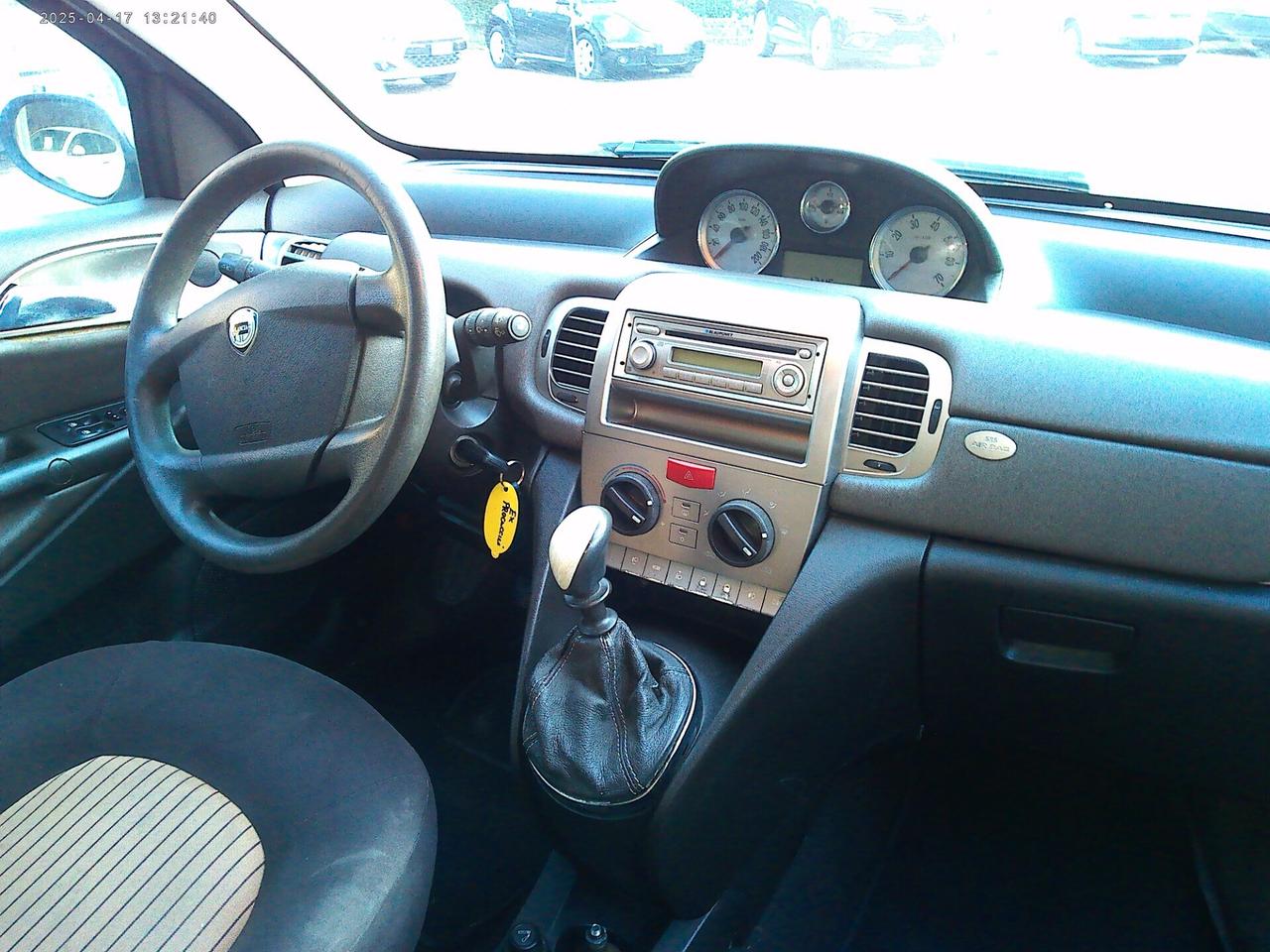 Lancia Ypsilon 1.4 Argento