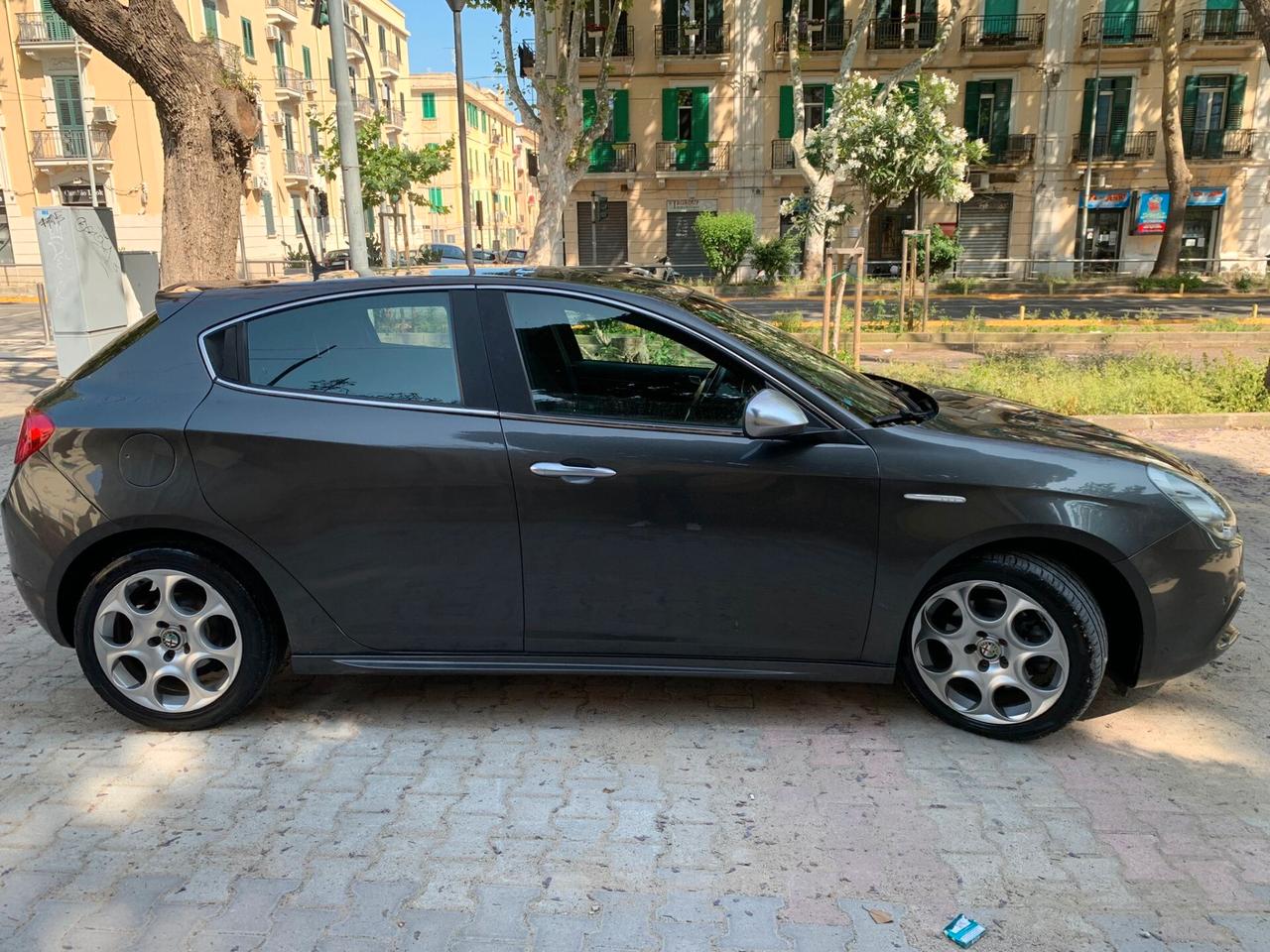 Alfa Romeo Giulietta 2.0 JTDm-2 150 CV Distinctive