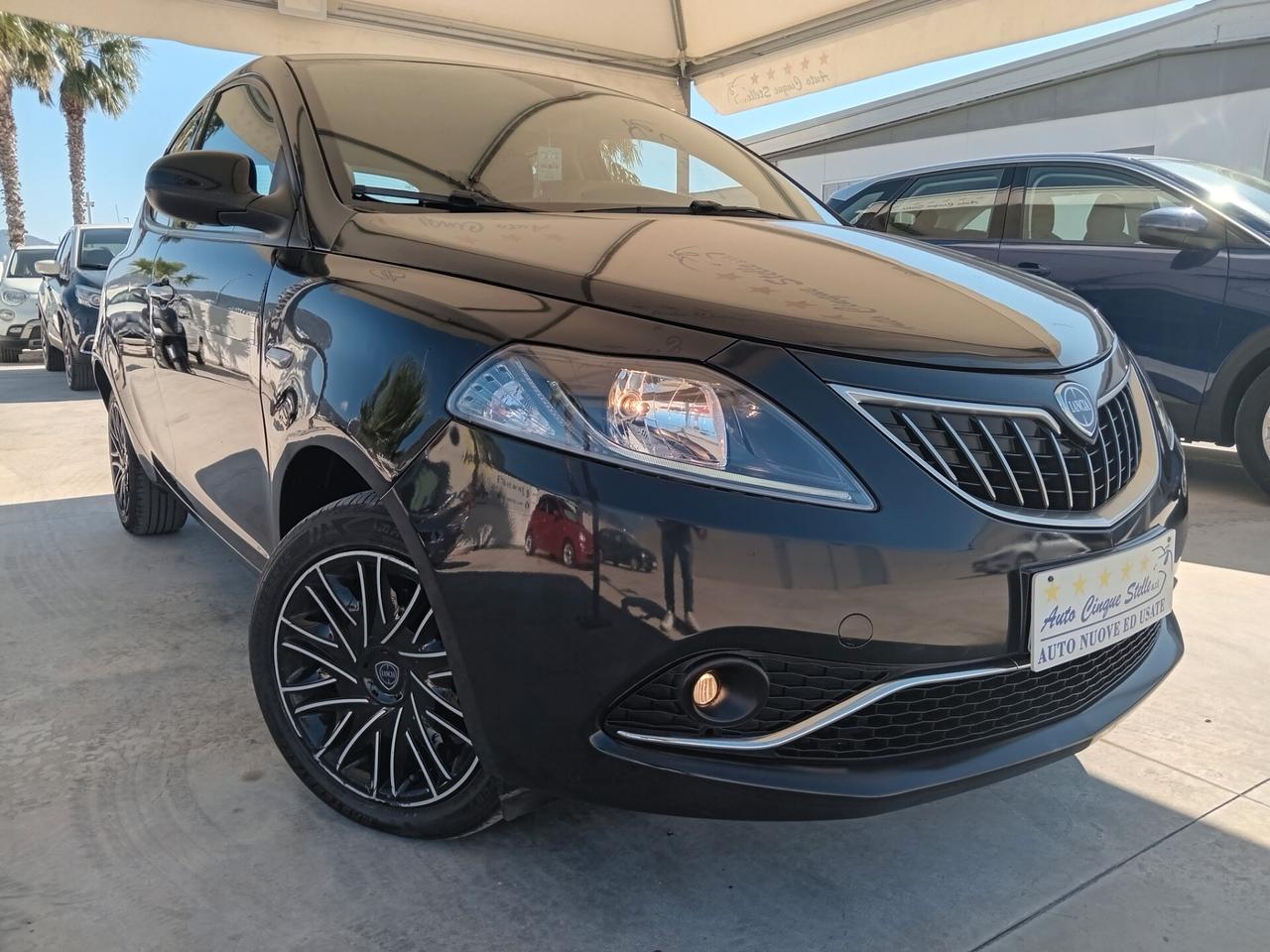 Ypsilon 1.0 Hybrid VETTURA PERFETTA QUALS PROVA