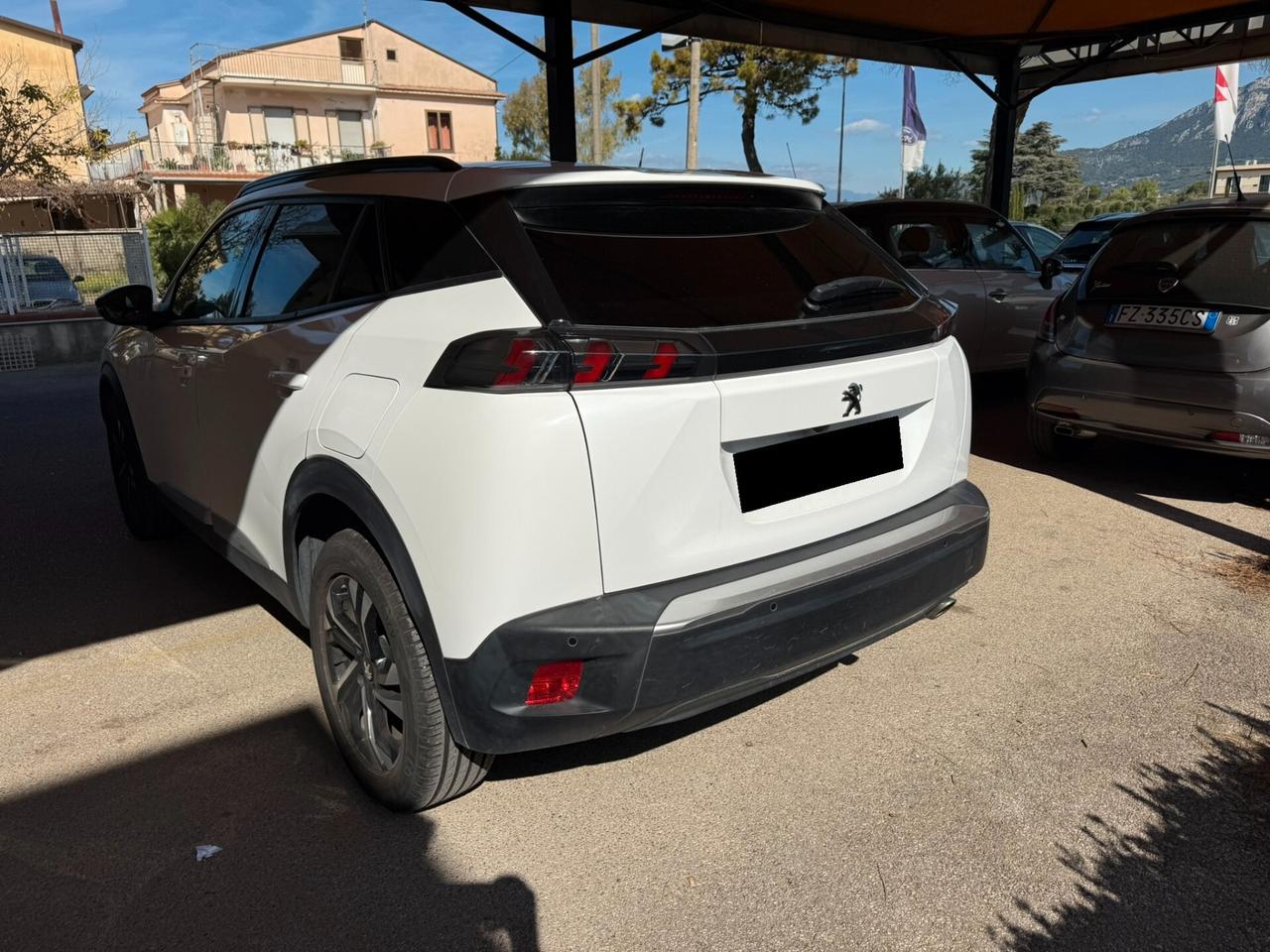 Peugeot 2008 BlueHDi 130 S&S EAT8 Allure