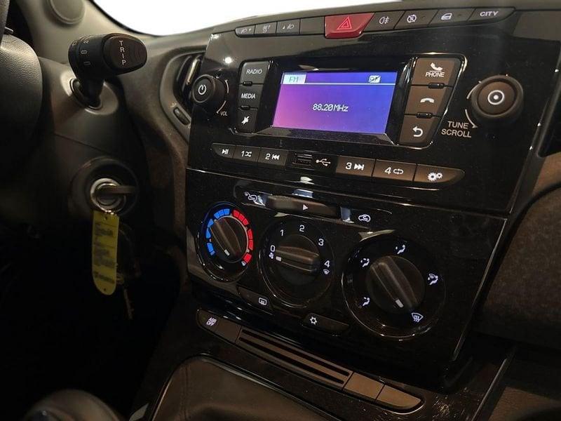 Lancia Ypsilon 1.0 firefly hybrid Silver Plus s&s 70cv