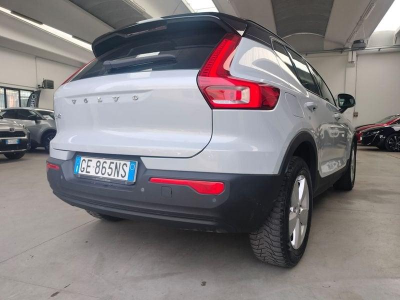 Volvo XC40 T2 Momentum Core