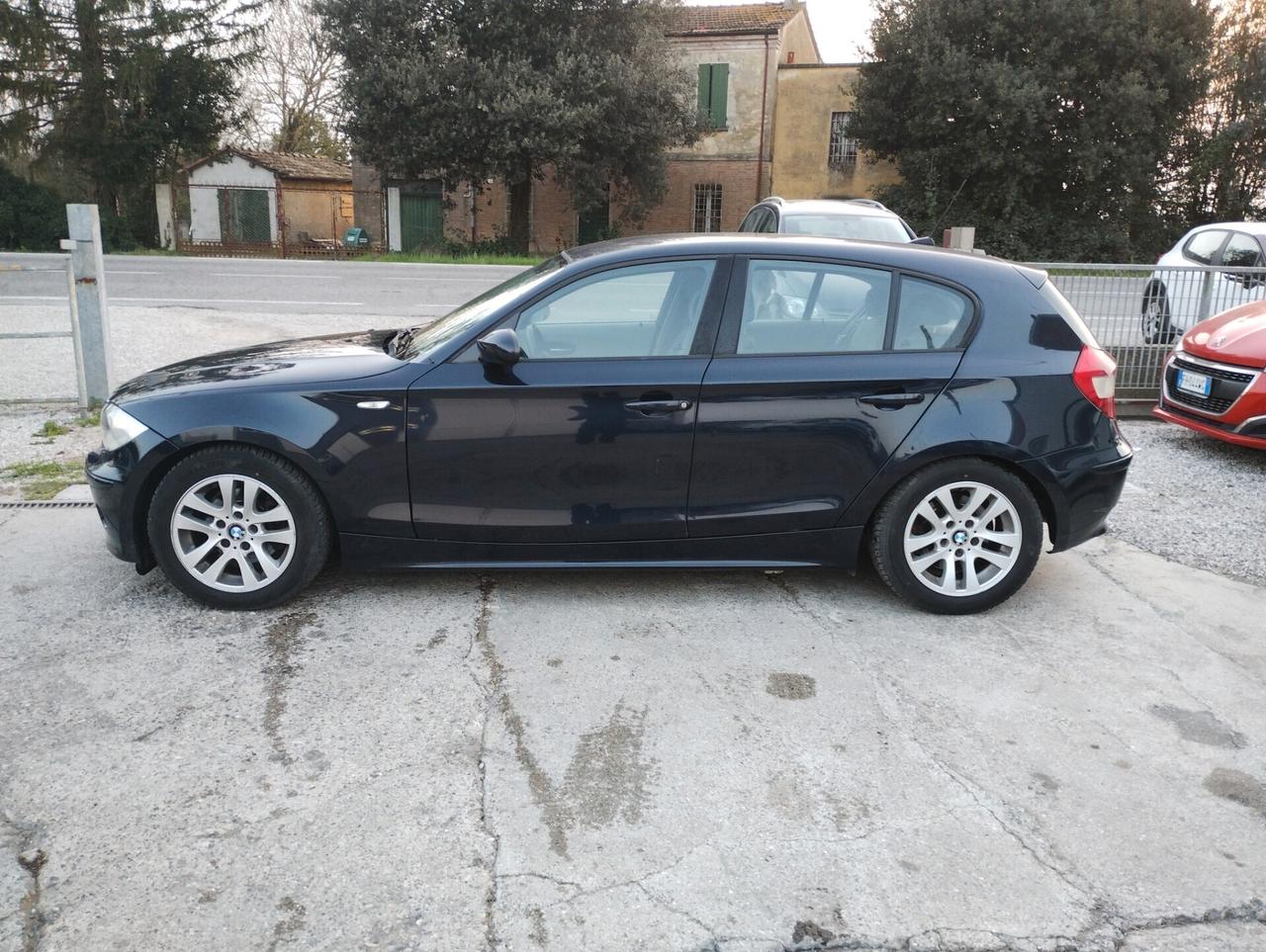 BMW SERIE 1 120D cat 5P Futura 2006 Automatica