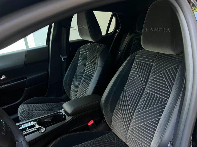 LANCIA Ypsilon Hybrid e-DCT LX da e229,00 mensili