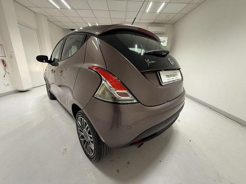 Lancia Ypsilon Ypsilon 1.2 69 CV 5Pt GPL Ecochic Elle - UNICO PROPRIETARIO