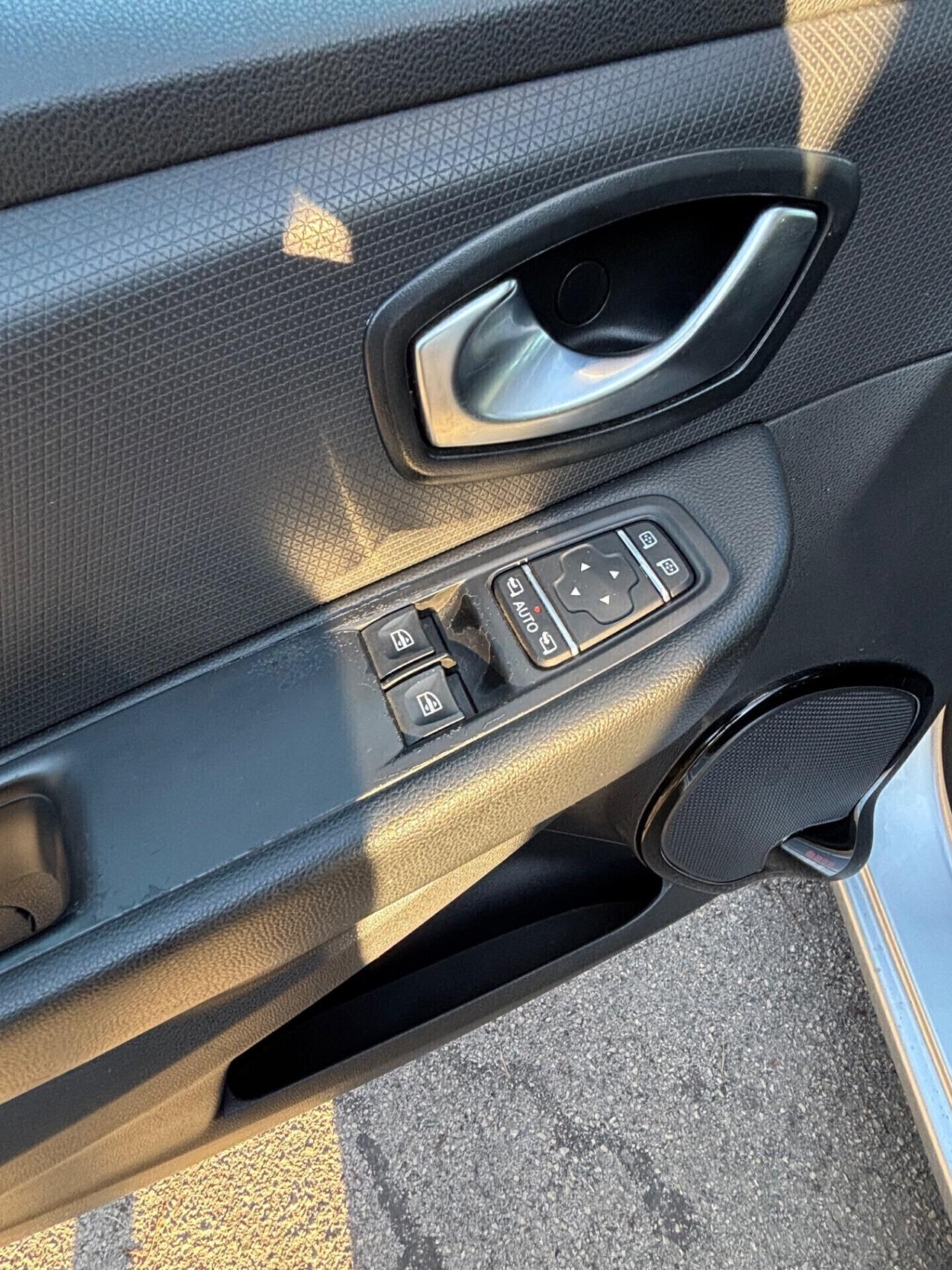 Renault Clio TCe 12V 90 CV GPL 5 porte Duel