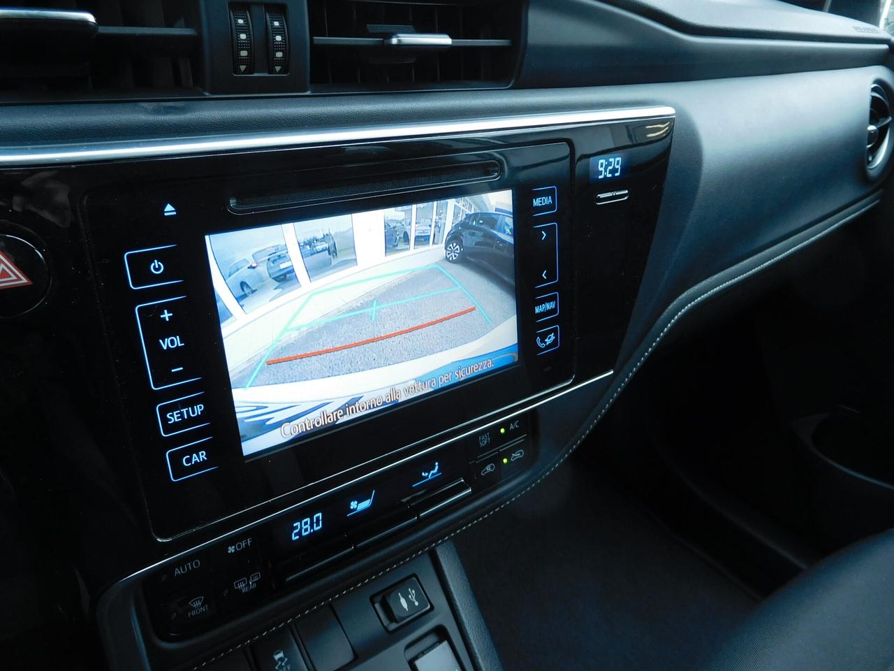 Toyota Auris Touring Sports 1.8 Hybrid Active