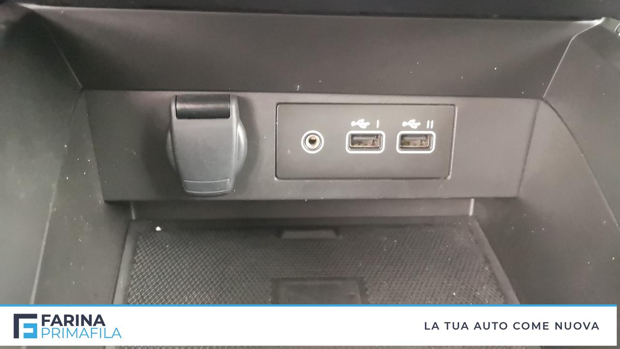 RENAULT Clio V 2023 - Clio 1.0 tce Techno 90cv