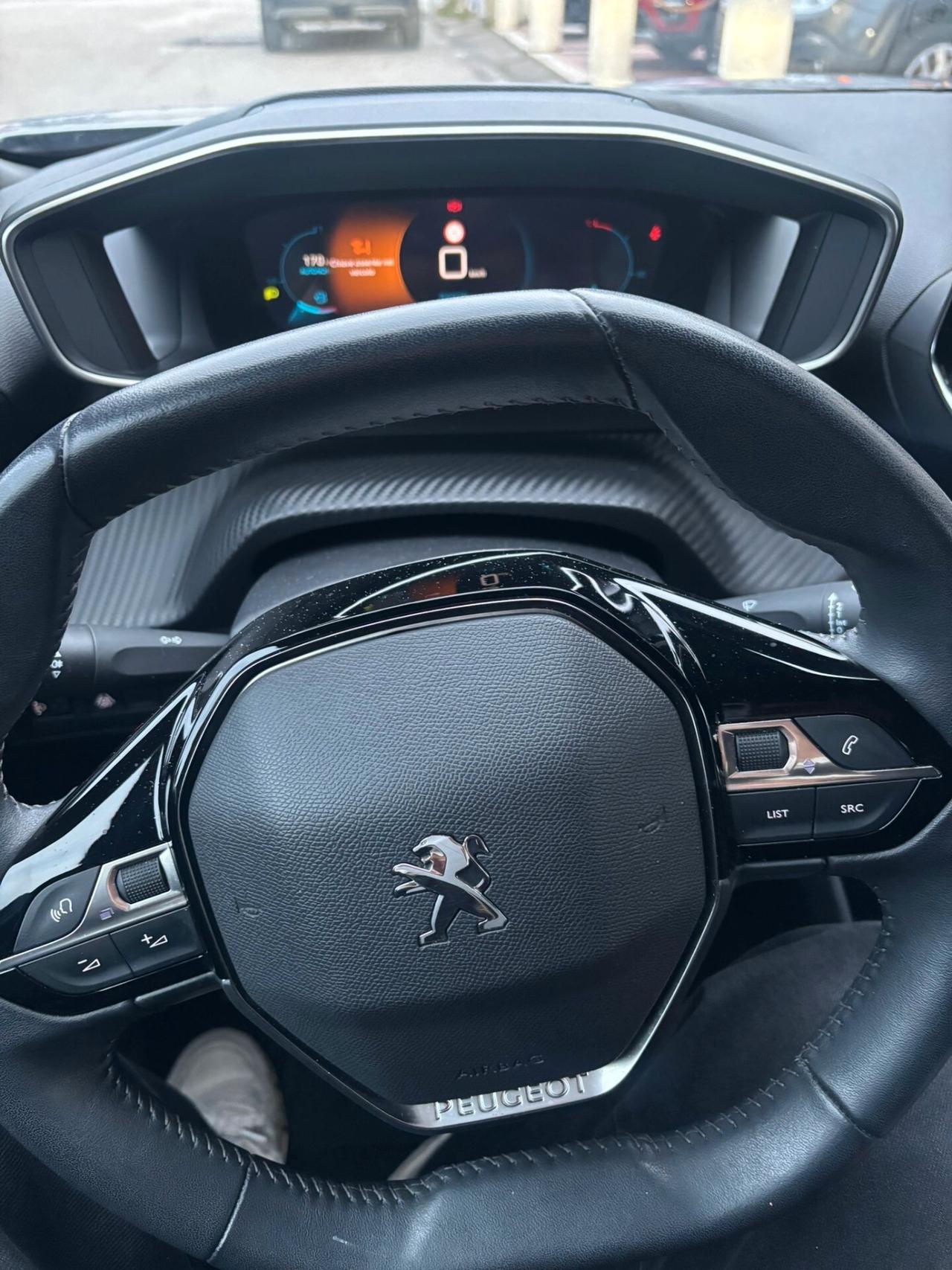 Peugeot 2008 PureTech 130 S&S Allure