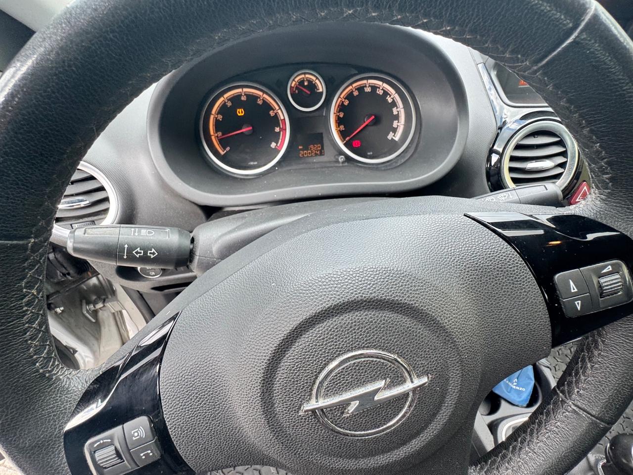 Opel Corsa 1.2 85CV 5 porte GPL-TECH Edition