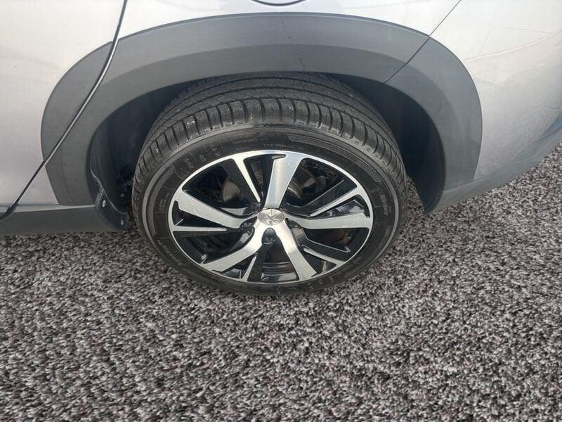 Peugeot 2008 BlueHDi 120 S&S Allure