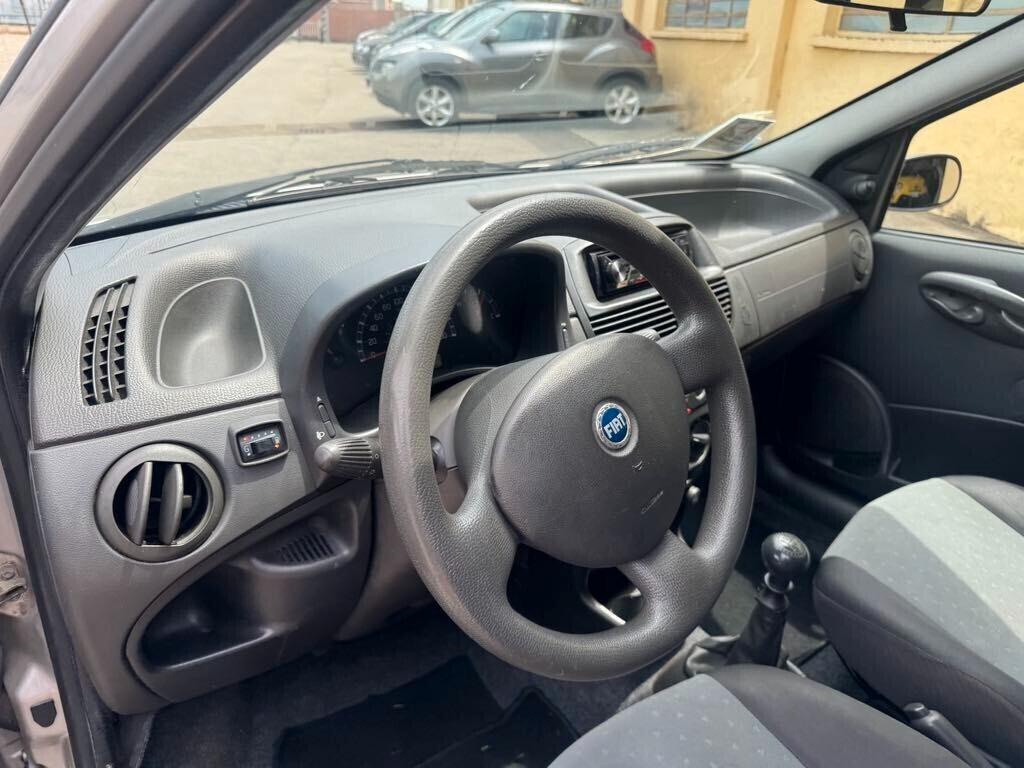 Fiat Punto 1.2 5 porte Active Natural Power