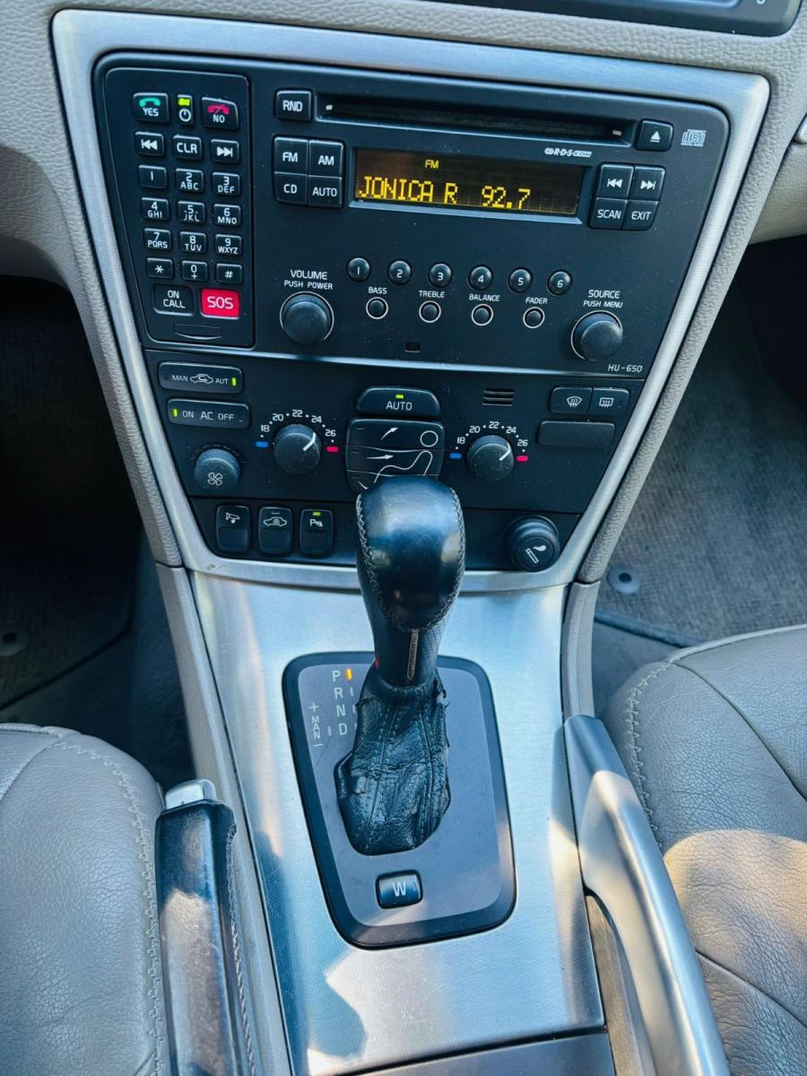 Volvo V70 2.4 D5 Automatica AWD Cross Country