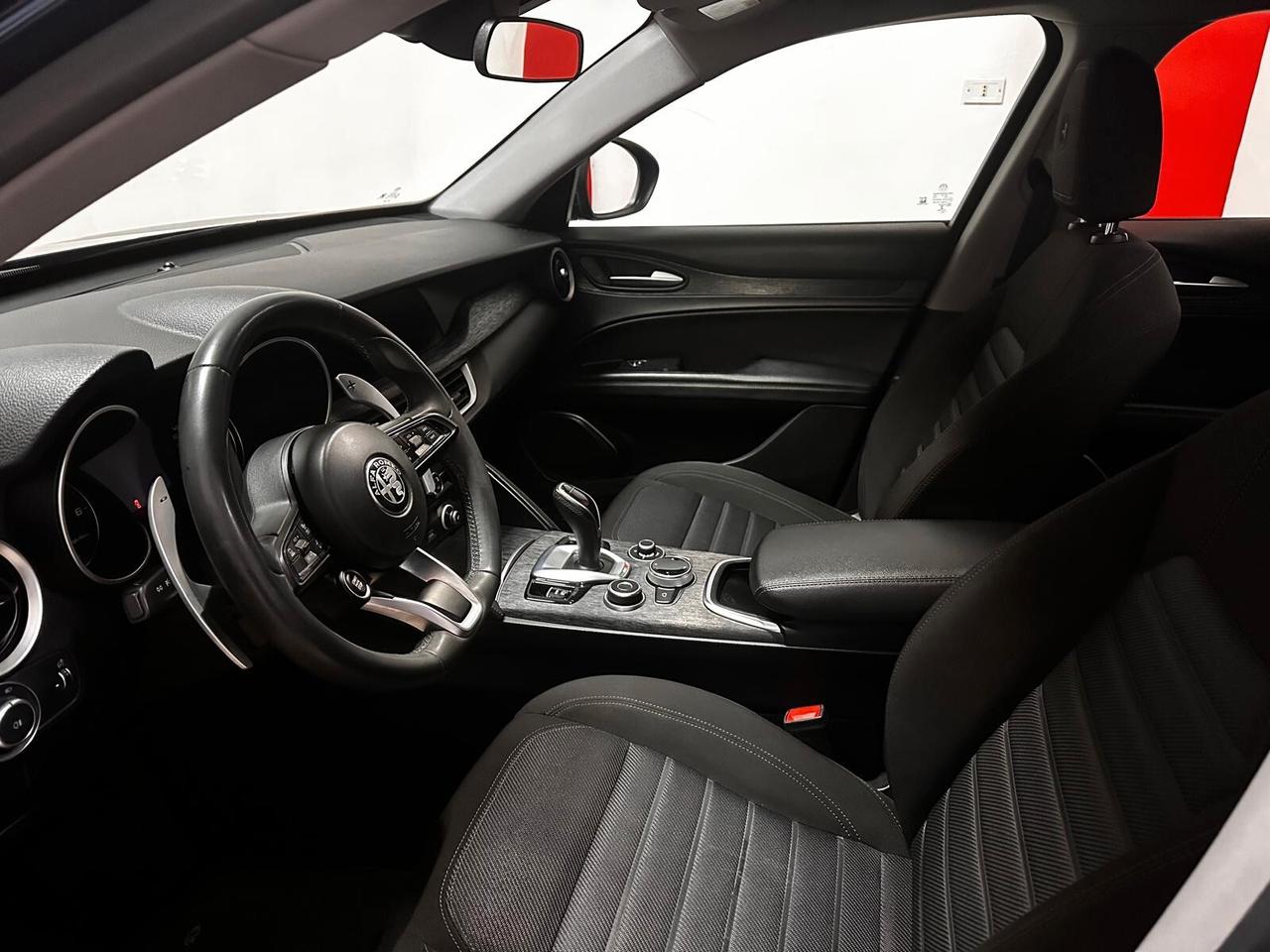 Alfa Romeo Stelvio 2.2 Turbodiesel 160 CV AT8 RWD Business