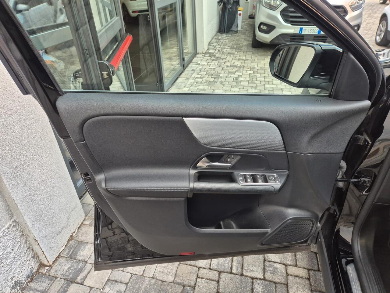 Mercedes-benz GLA 200 Automatic 4Matic Premium
