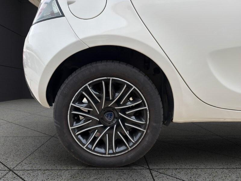 LANCIA Ypsilon 3ª serie Ypsilon 1.2 69 CV 5 po...