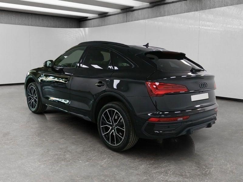 Audi Q5 Sportback 40 2.0 tdi mhev 12V Identity Black quattro s-tronic