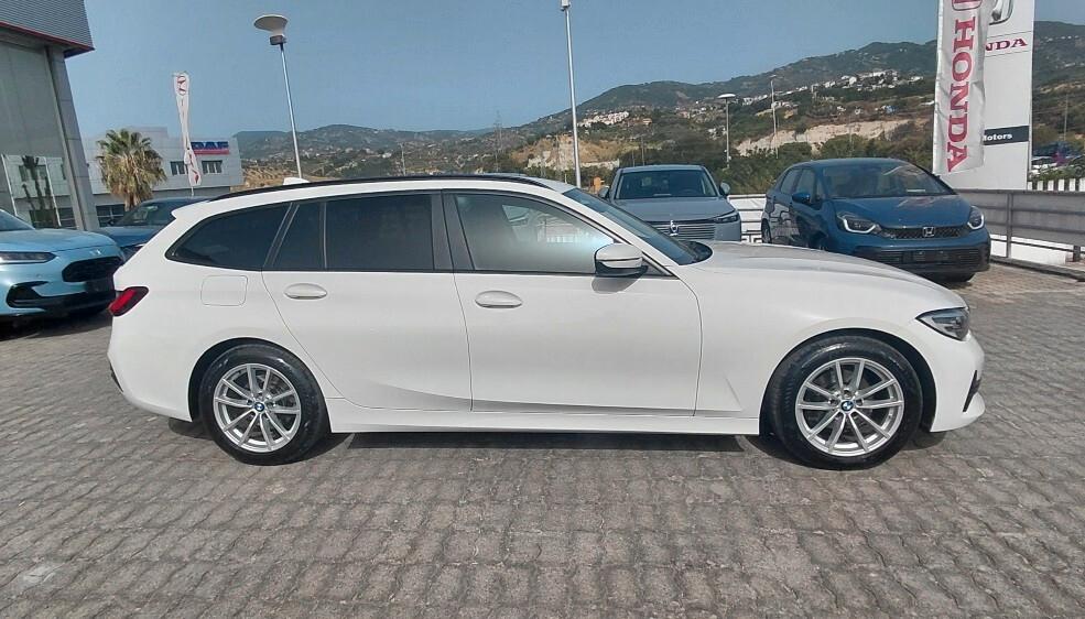 Bmw 318d 48V Touring Business Advantage