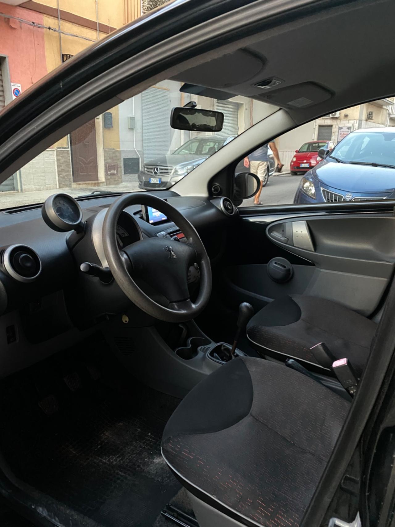 Peugeot 107 1.0 68CV 5p. Sweet Years