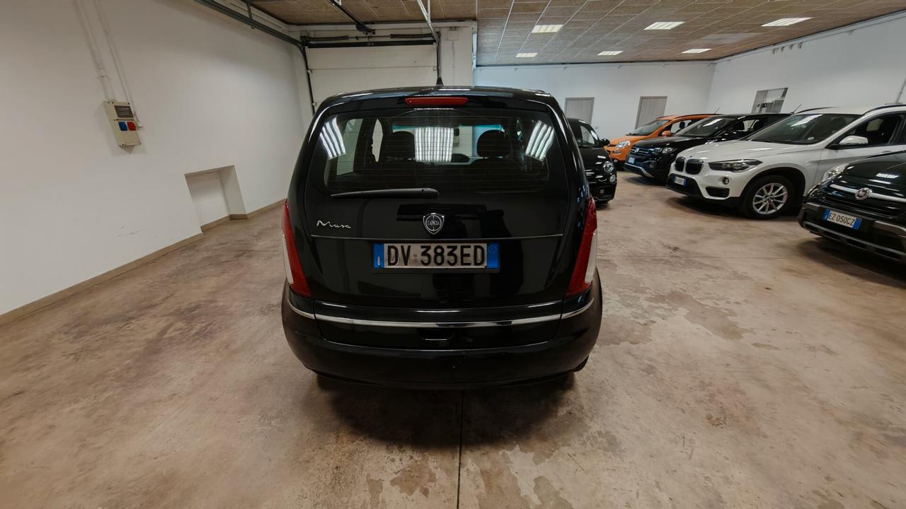 Lancia MUSA 1.4 16V EURO 5 Oro