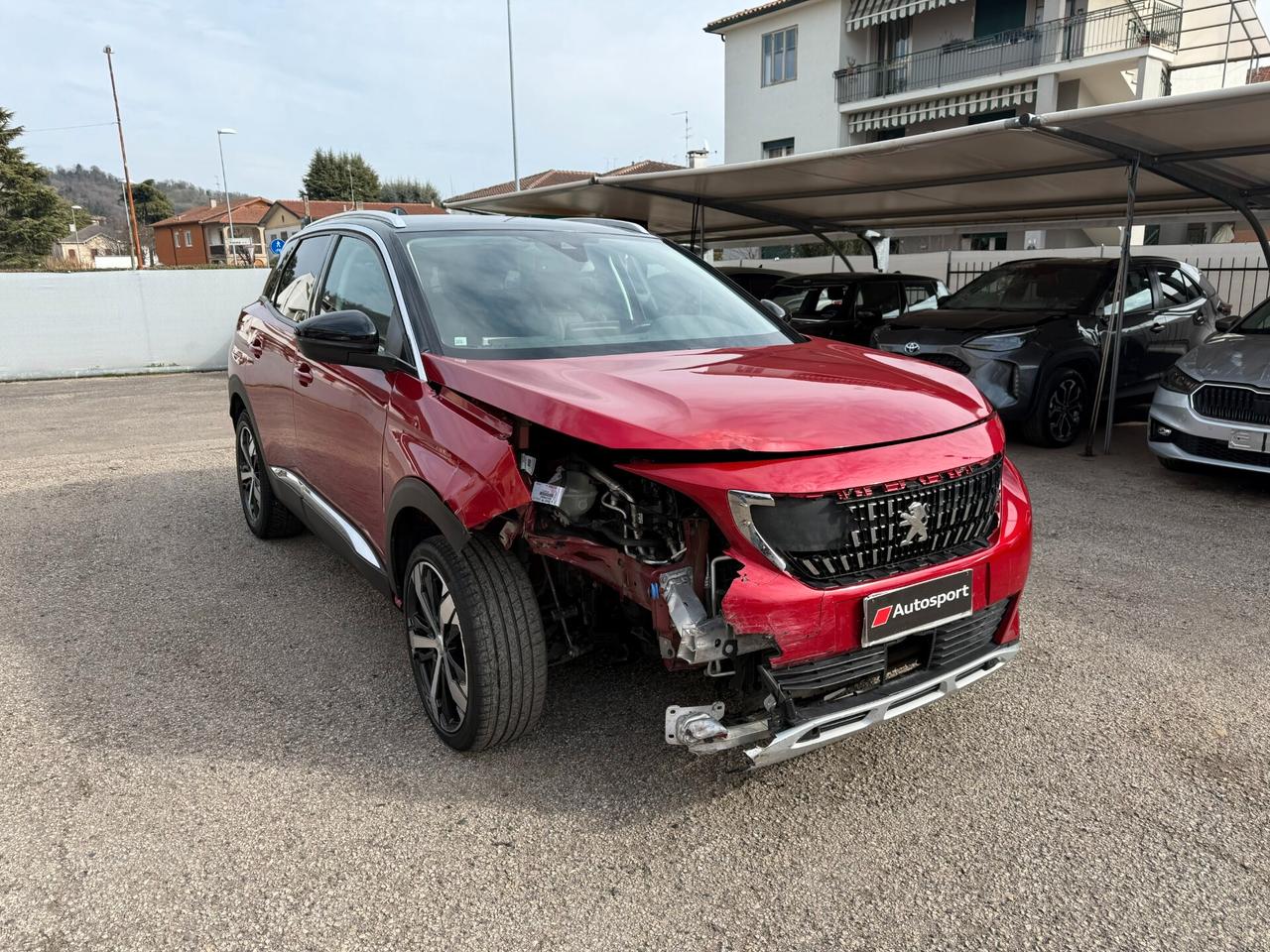 Peugeot 3008 130 EAT8 Allure ! INCIDENTATA !