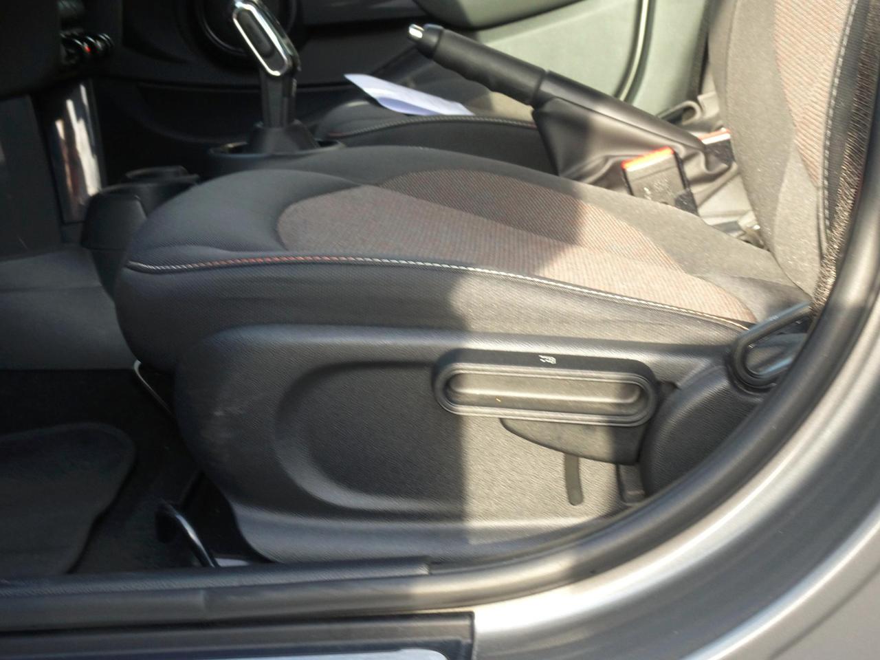 MINI Cooper 1.5 5 porte AUTOMATICA -PREZZO BOMBA....-