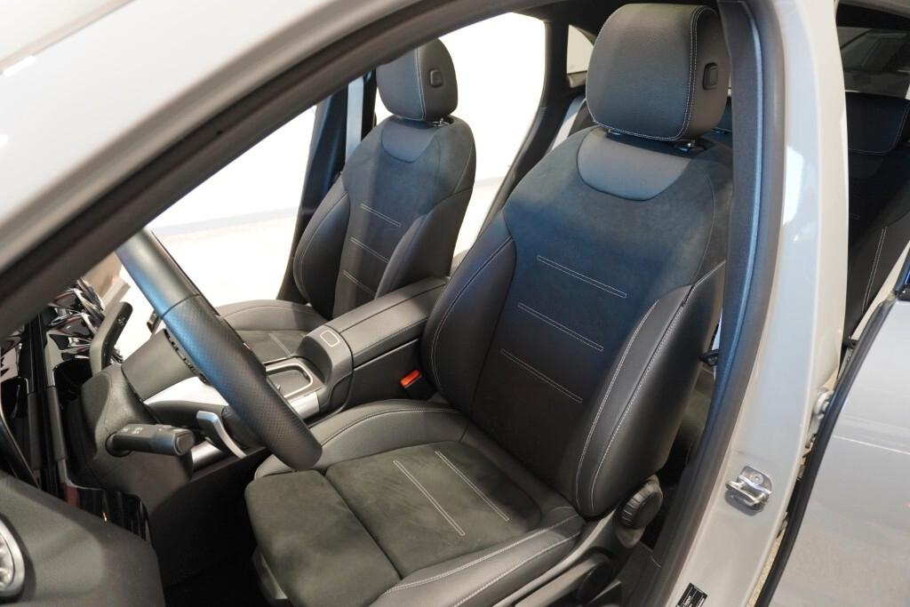MERCEDES-BENZ GLA 200D NEW 150CV AUTOMATIC 4MATIC AMG LINE ( FARI LED - TETTO PANORAMICO APR. - AMBIENT LIGHTS - PELLE - CRUISE - NIGHT PACK - NAVI PREMIUM - PARK ASSIST - TELECAMERA 360 - CERCHI 20 )