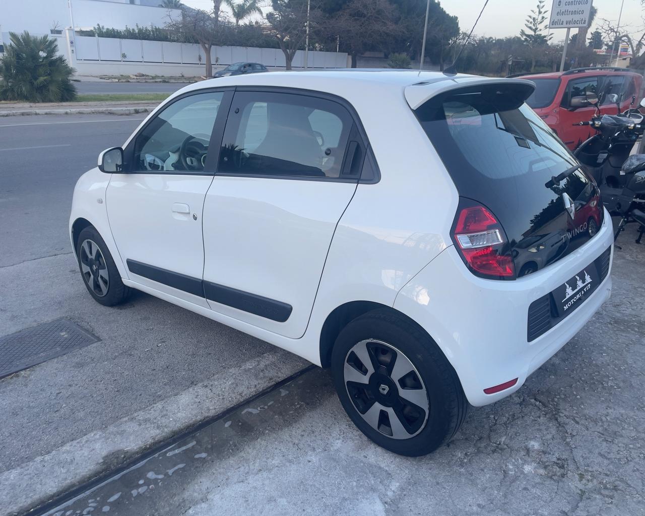 Renault Twingo 1.0 SCe Live 2015