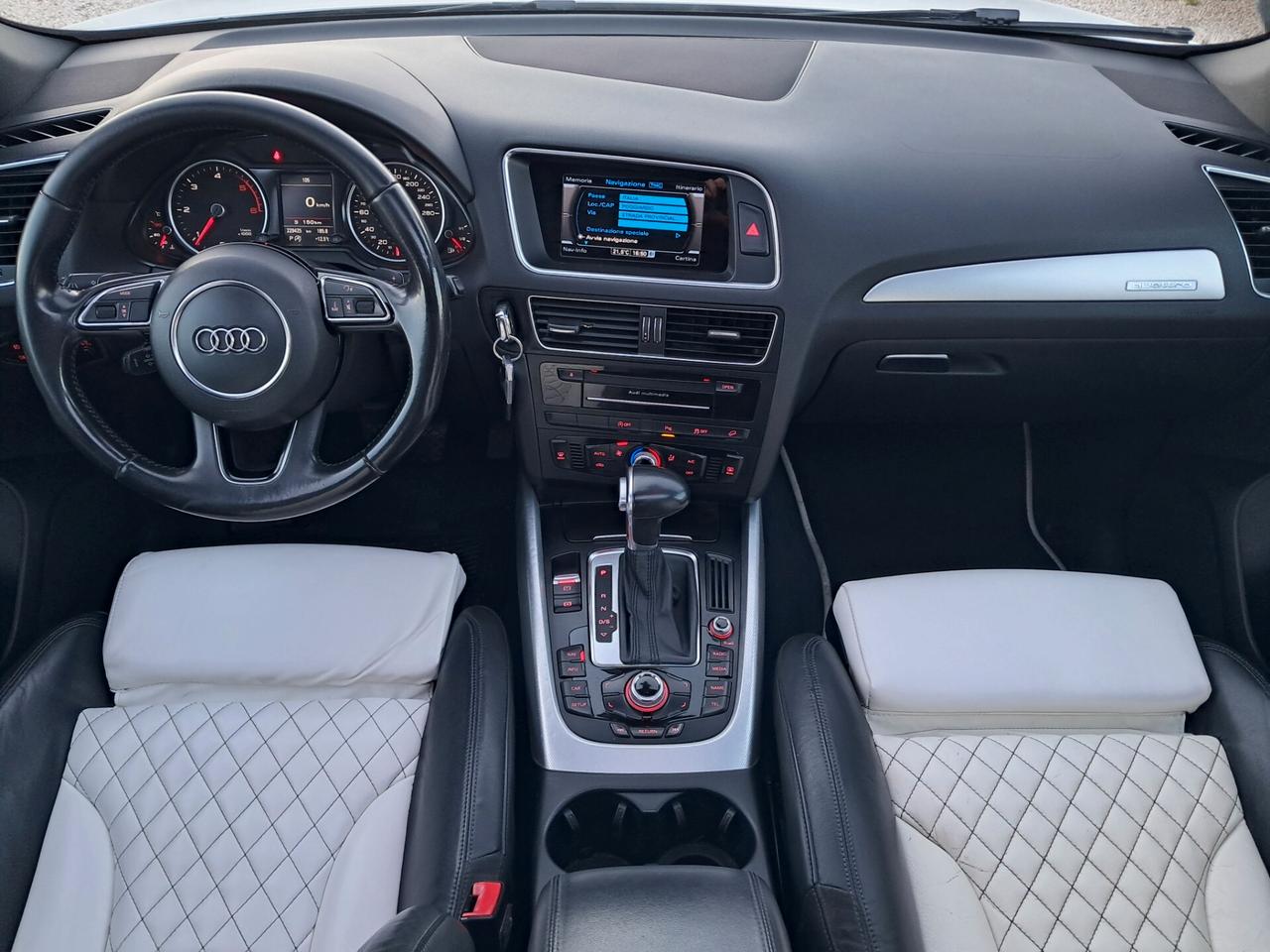 Audi Q5 2.0 TDI 190 CV-ALLROAD-TETTO*PELLE*XENON