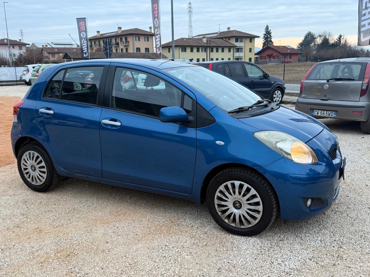 Toyota Yaris 1.3 5 porte Sol