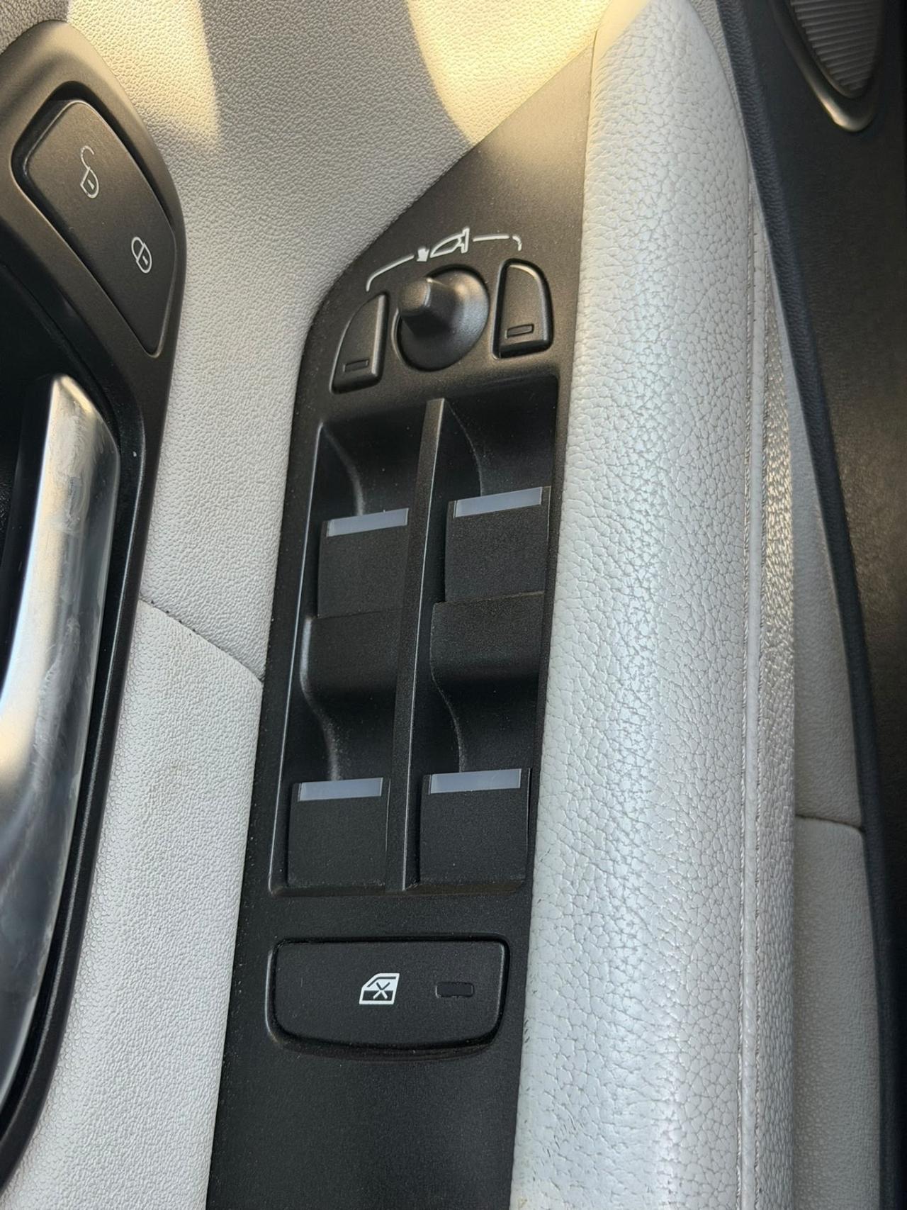Range Evoque 2.0 Diesel- Anche Permuta- Tagliandata