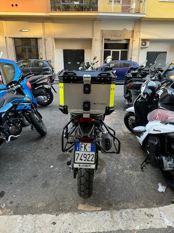 Qj srt 800 sx con tris di borse