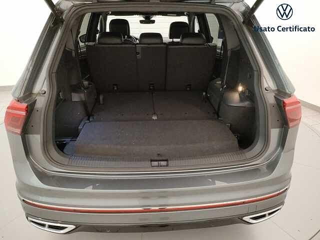 Volkswagen Tiguan Allspace 2.0 TDI SCR DSG 4MOTION R-Line