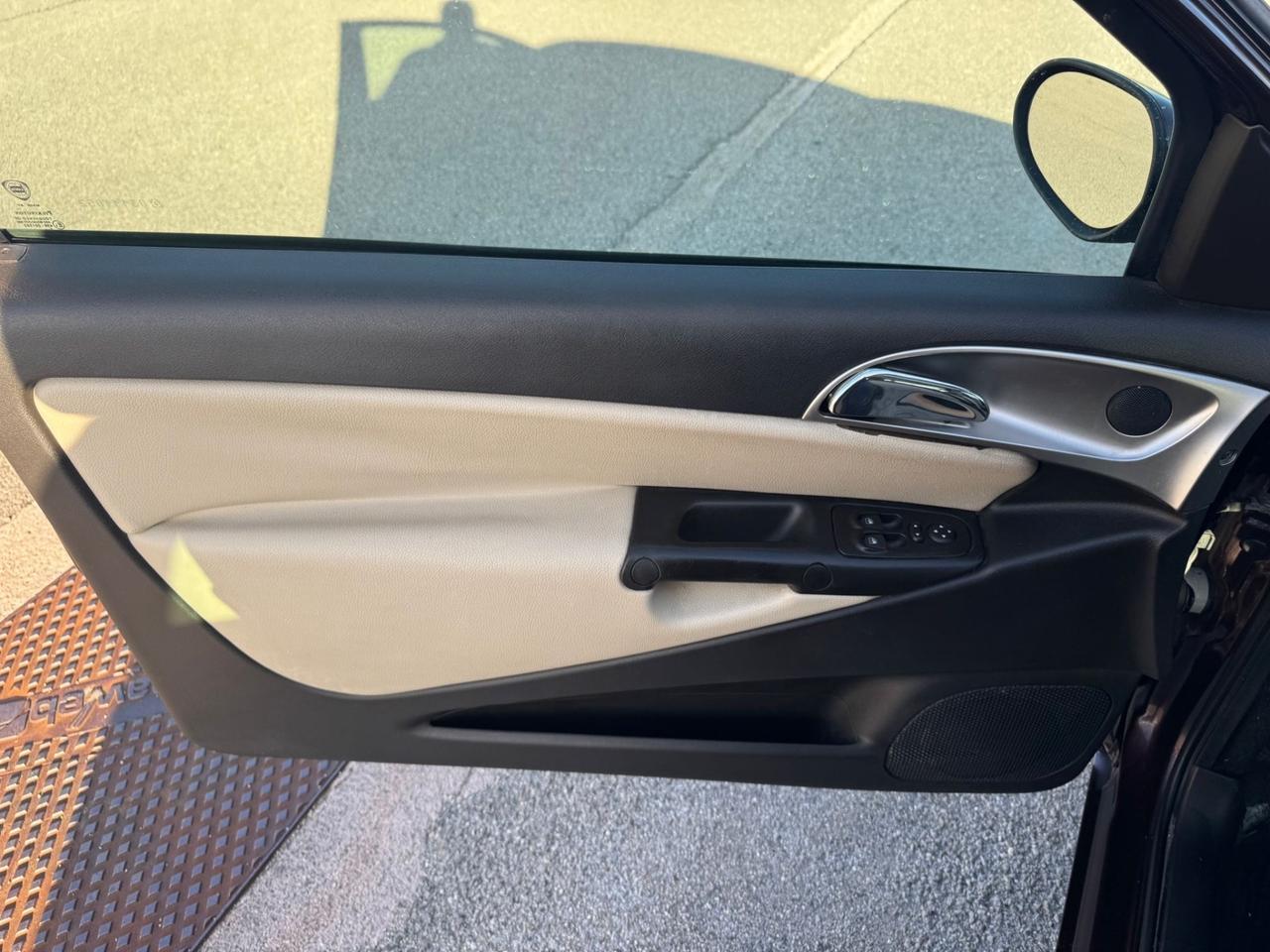Lancia Ypsilon 1.3 MJT 90Cv. CAMBIO AUTOMATICO