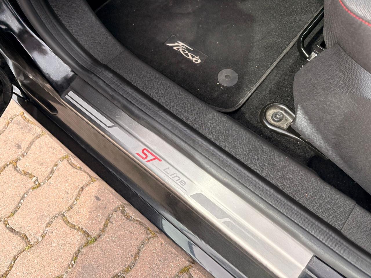 Ford Fiesta 1.5 TDCi 75CV 5 porte ST-Line