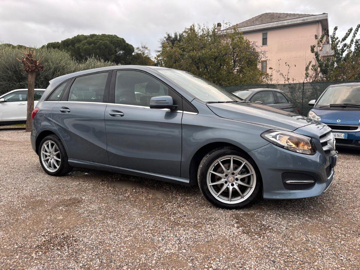 MERCEDES - Classe B - B 200 Automatic 4Matic Premium