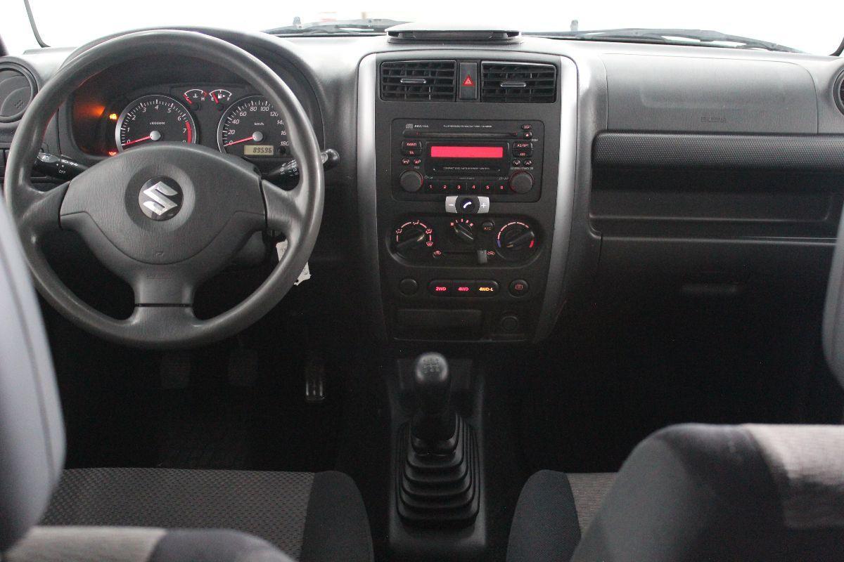 SUZUKI - Jimny - 1.3i 16V 4WD JLX